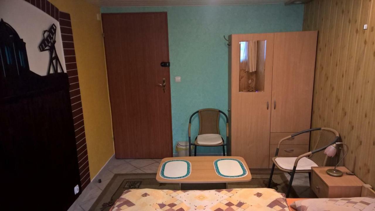 Apartament Na Wrzosach Torun Exterior photo